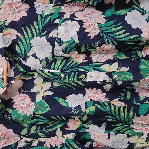 Old Navy Floral button up - Picture 2 of 4